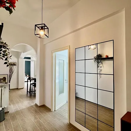 Domus Tibur - Comfort&connection Apartment *