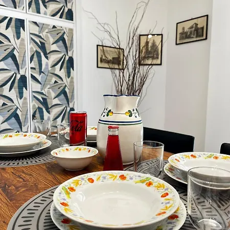 Domus Tibur - Comfort&connection Apartment *
